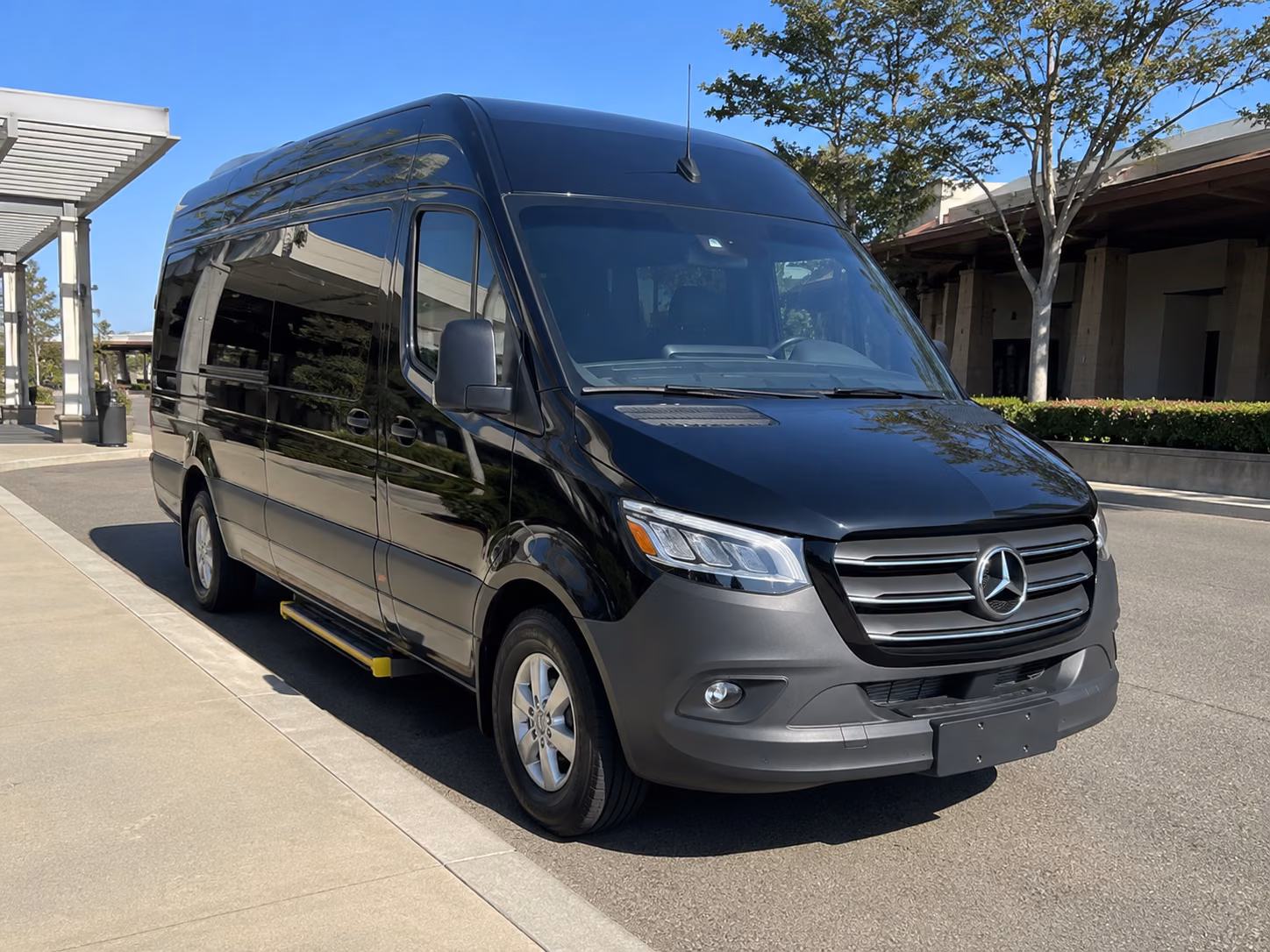san mateo 15 passenger sprinter van
